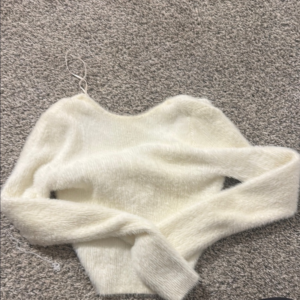 Elegant White Women's Sweater